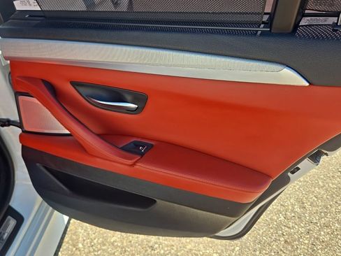 Used 2014 BMW M5 RWD image 30