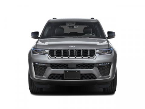 Used 2026 Jeep Grand Cherokee Altitude AWD/4WD image 7