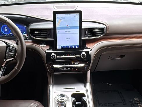 Certified 2023 Ford Explorer King Ranch w/ Technology Package image 10