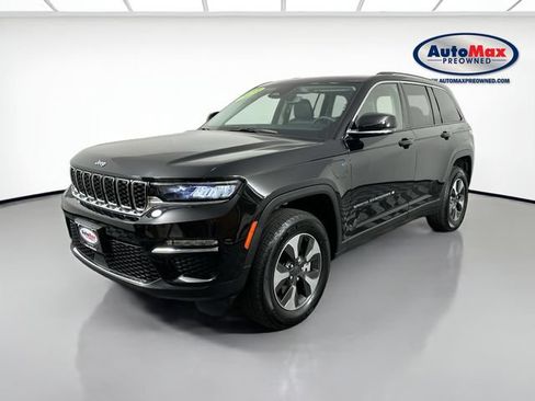Used 2023 Jeep Grand Cherokee 4WD 4xe image 5