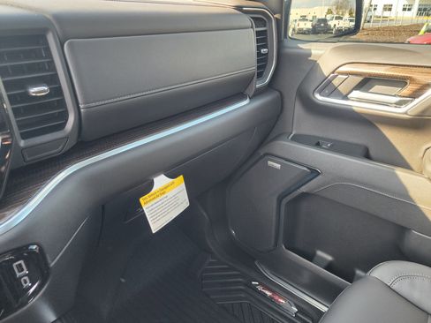 New 2026 Chevrolet Silverado 1500 LT Trail Boss w/ LT Trail Boss Premium Package image 38