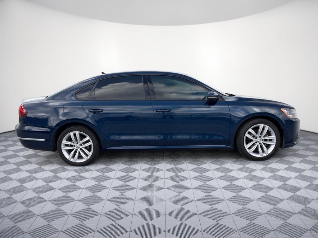 Used 2019 Volkswagen Passat 2.0T Wolfsburg FWD image 8