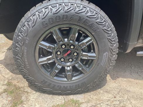 New 2026 GMC Sierra 1500 AT4X AWD/4WD image 11