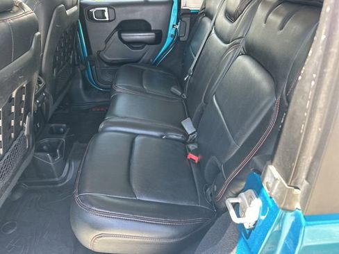 Used 2020 Jeep Wrangler Unlimited Rubicon w/ Cold Weather Group image 13