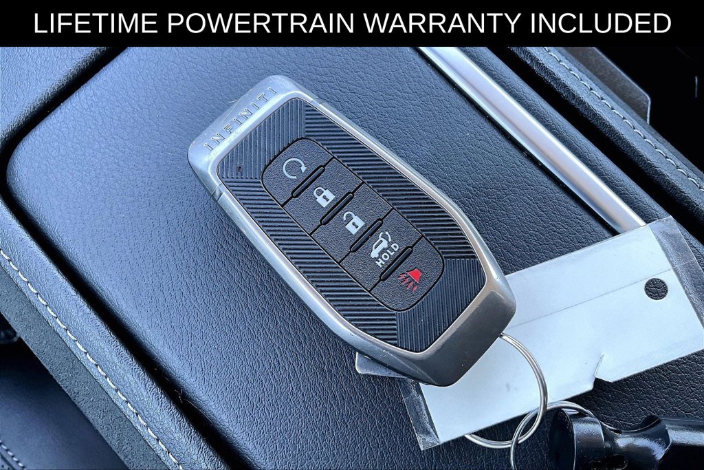 Used 2025 INFINITI QX80 Sensory AWD/4WD image 13