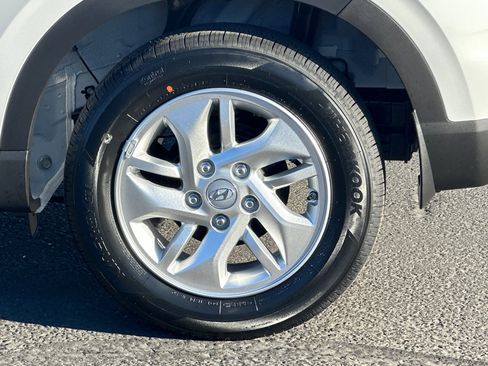 New 2026 Hyundai Venue SE image 23