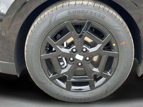 New 2026 Kia Carnival SX FWD image 11
