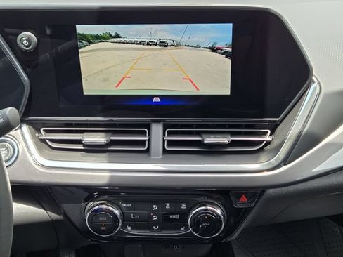 New 2026 Chevrolet Trax ACTIV w/ Driver Confidence Package FWD image 13
