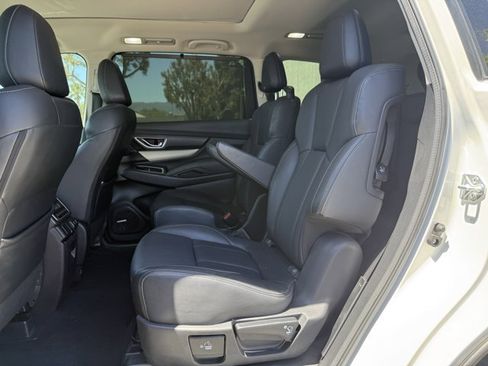 Used 2022 Subaru Ascent Limited w/ Technology Package AWD/4WD image 18