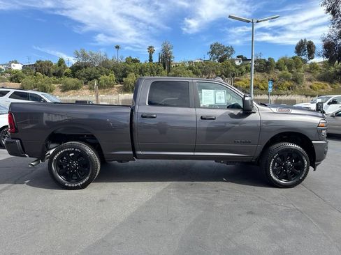Used 2026 RAM 2500 Big Horn AWD/4WD image 9