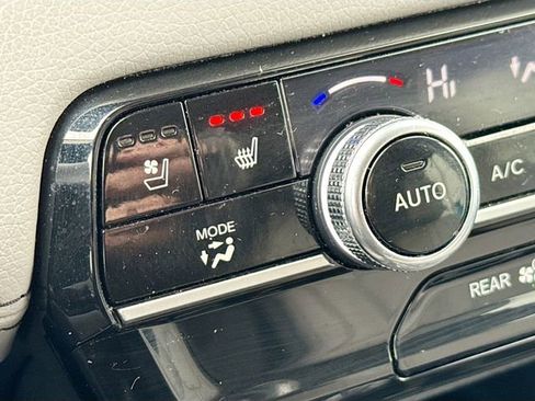 Certified 2023 Honda Pilot Elite image 21