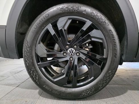 Used 2022 Volkswagen Atlas SE image 25