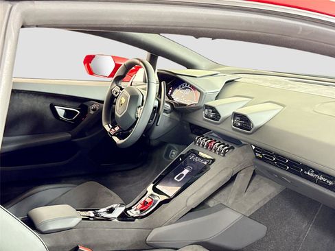 Used 2023 Lamborghini Huracan Tecnica image 27