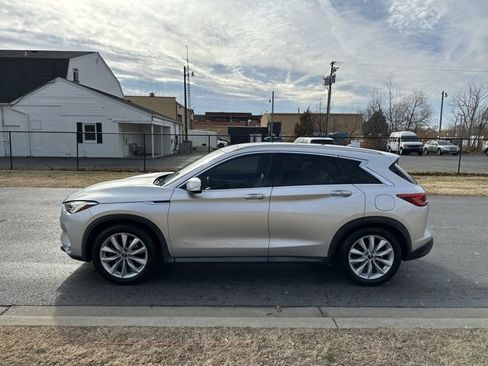 Used 2019 INFINITI QX50 Essential w/ Premium Heat Package image 3