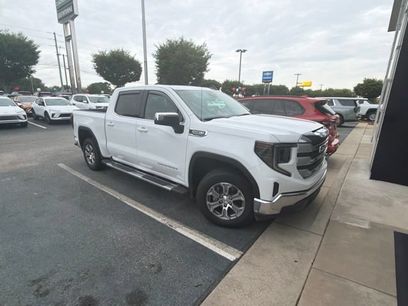 Used 2025 GMC Sierra 1500 SLE w/ Preferred Package