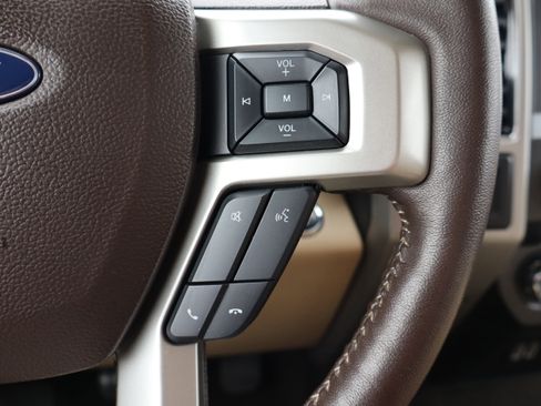 Used 2020 Ford F150 Lariat w/ Equipment Group 501A Mid image 17