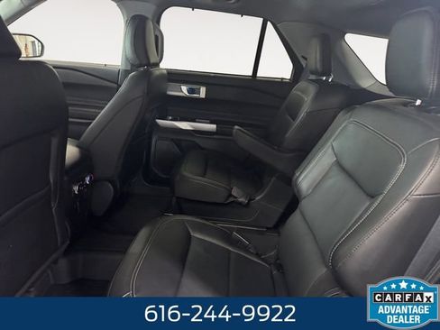 Used 2022 Ford Explorer Limited w/ Equipment Group 301A AWD/4WD image 21