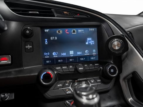 Used 2019 Chevrolet Corvette Stingray Coupe w/ Carbon Flash Badge Package image 40