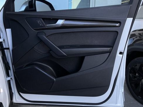 Used 2022 Audi SQ5 Premium w/ Convenience Package image 18