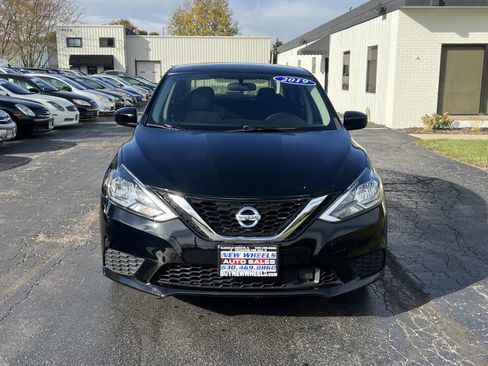 Used 2019 Nissan Sentra S image 8