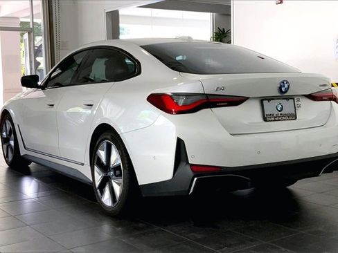 Certified 2023 BMW i4 eDrive35 w/ Premium Package image 5