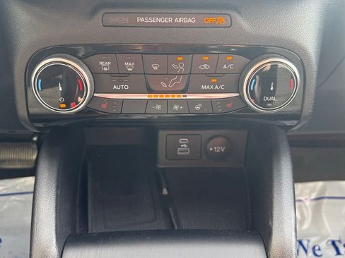 Used 2022 Ford Escape SEL w/ SEL Stealth AWD Package image 20