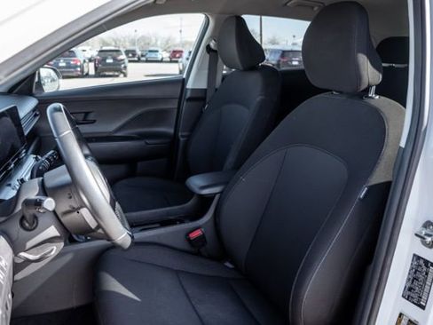 Used 2024 Hyundai Kona SEL image 26