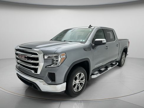 Used 2020 GMC Sierra 1500 SLE w/ SLE Value Package AWD/4WD image 3