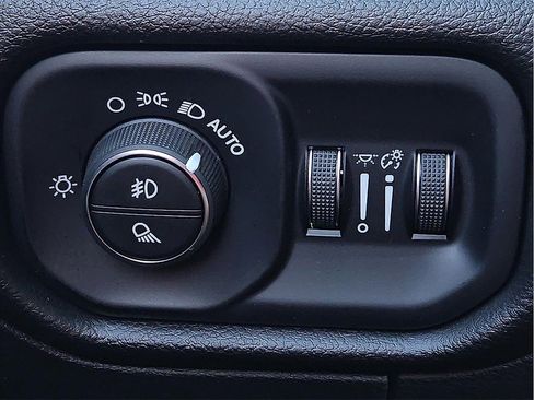 Used 2025 RAM 1500 Big Horn image 17