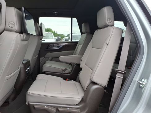 New 2026 GMC Yukon Elevation w/ Elevation Premium Package AWD/4WD image 21