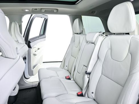 New 2026 Volvo XC90 B6 Ultra w/ Protection Package AWD/4WD image 21