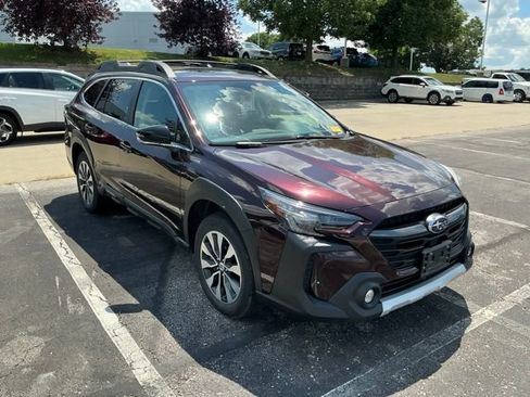 Certified 2024 Subaru Outback Limited AWD/4WD image 4