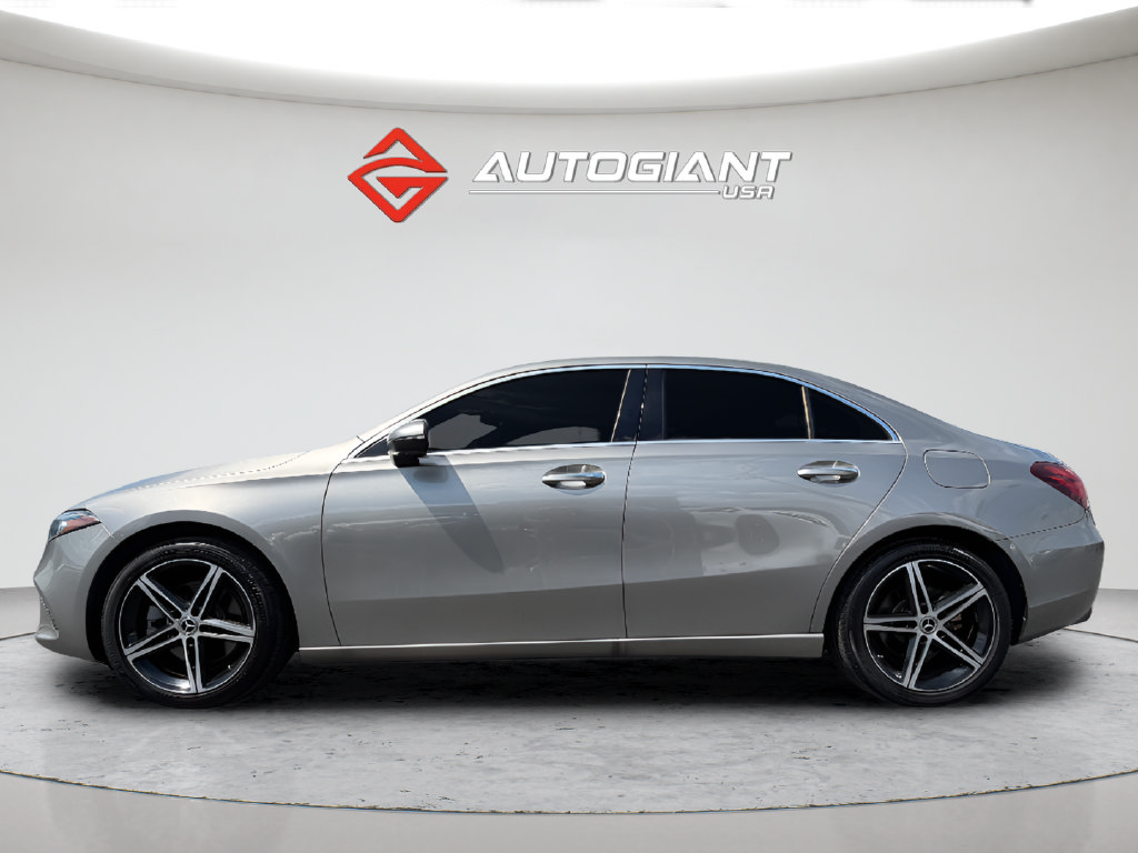 Used 2019 Mercedes-Benz A 220 image 3