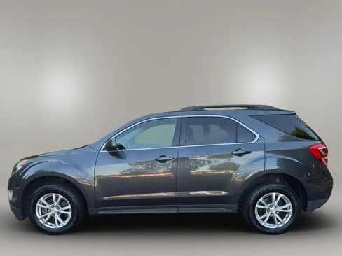 Used 2017 Chevrolet Equinox LT w/ Convenience Package FWD image 2