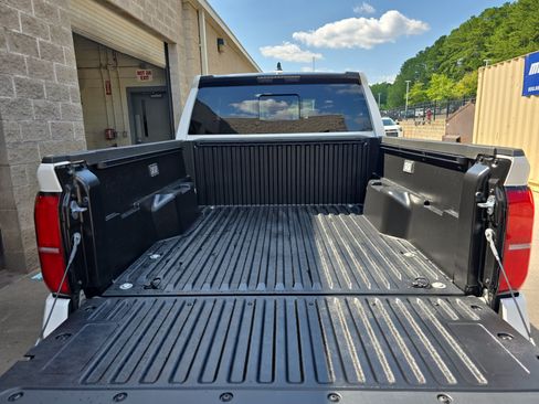 New 2026 Toyota Tacoma SR5 AWD/4WD image 13