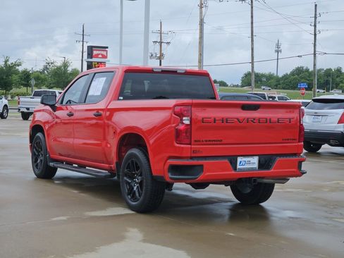Used 2026 Chevrolet Silverado 1500 Custom w/ LPO, Dark Essentials Package RWD image 7