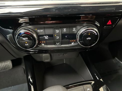 New 2026 Chevrolet Trax RS w/ Driver Confidence Package image 25