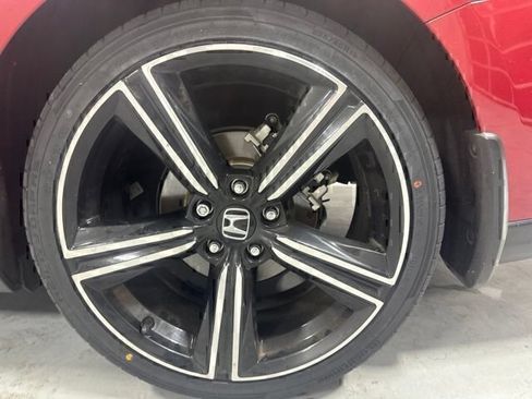 Used 2023 Honda Accord Sport image 9