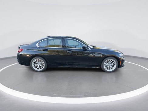 New 2025 BMW 330i xDrive Sedan w/ Convenience Package image 9