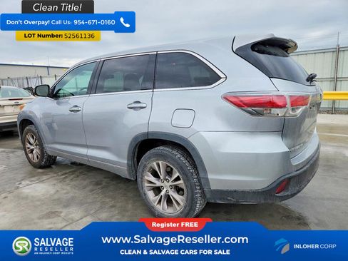 Used 2015 Toyota Highlander Plus FWD image 3