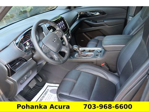 Used 2023 Chevrolet Traverse RS image 23