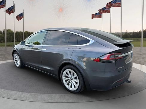 Used 2017 Tesla Model X 75D AWD/4WD image 11