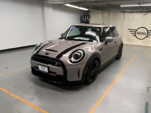 Certified 2024 MINI Cooper S FWD image 4