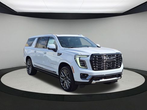 New 2026 GMC Yukon XL Denali Ultimate AWD/4WD image 7