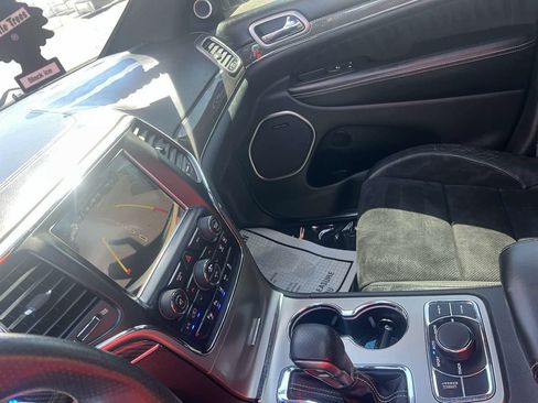 Used 2017 Jeep Grand Cherokee SRT AWD/4WD image 13