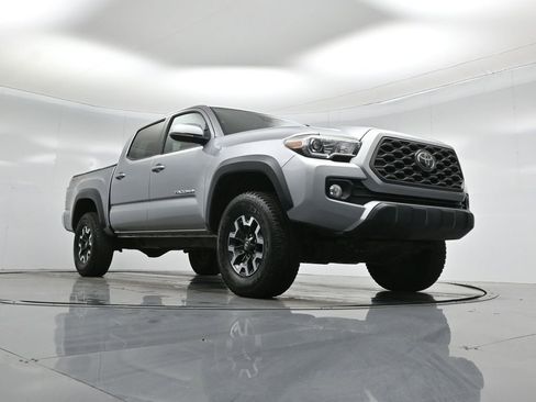 Used 2020 Toyota Tacoma TRD Off-Road image 43