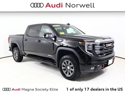 Used 2024 GMC Sierra 1500 AT4 w/ AT4 Preferred Package AWD/4WD image 1