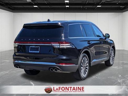 Used 2024 Lincoln Aviator Reserve w/ Elements Package Plus AWD/4WD image 5