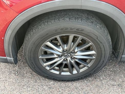 Used 2017 MAZDA CX-5 Touring w/ Preferred Equipment Package FWD image 5