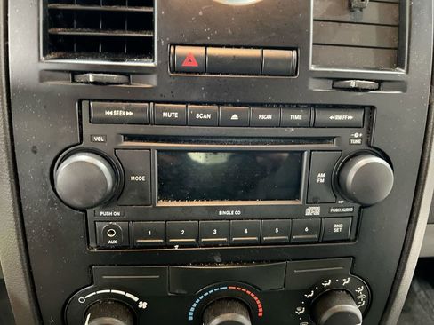 Used 2006 Chrysler 300 image 9